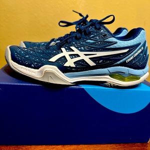Brand new Blue and White Asics court sneakers size 6.